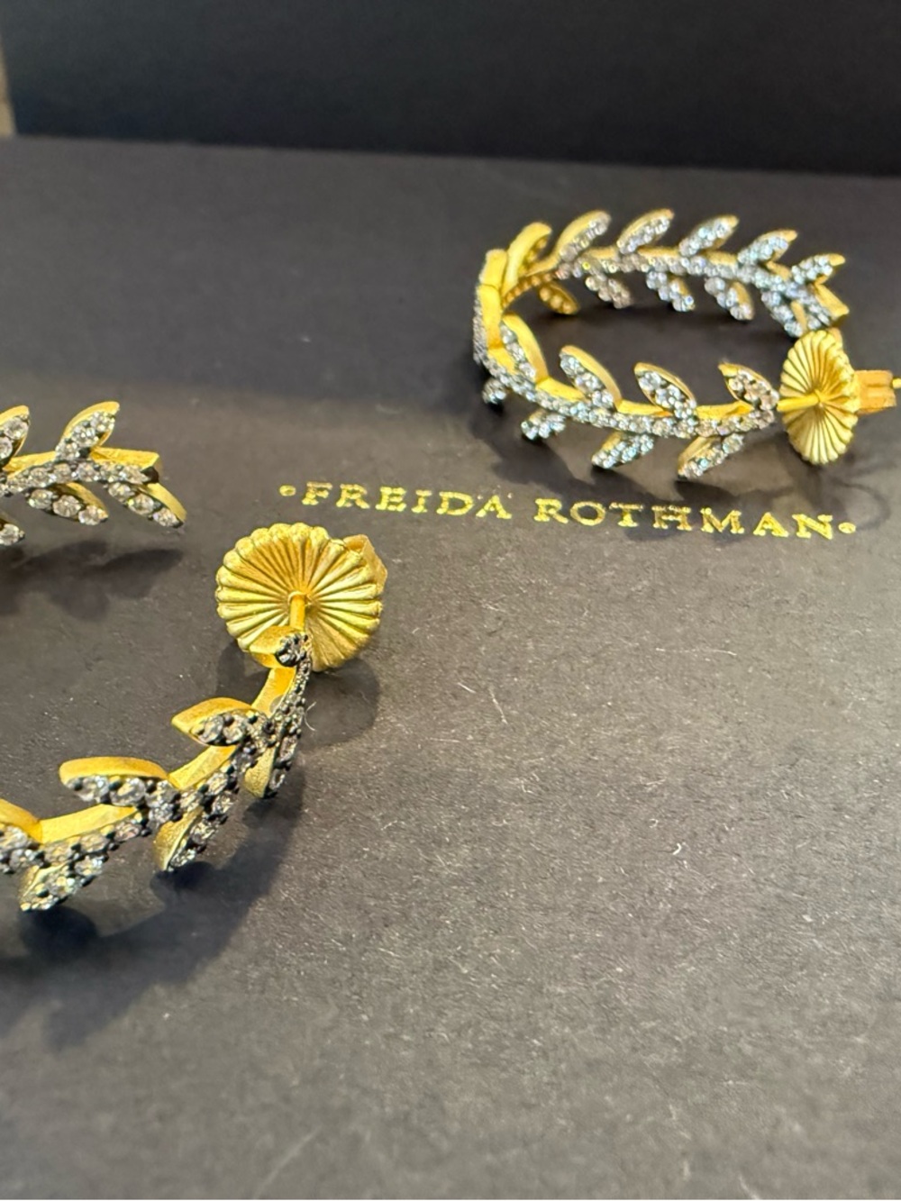 *NEW*Freida Rothman* Signature Hoops - Picture 3 of 4